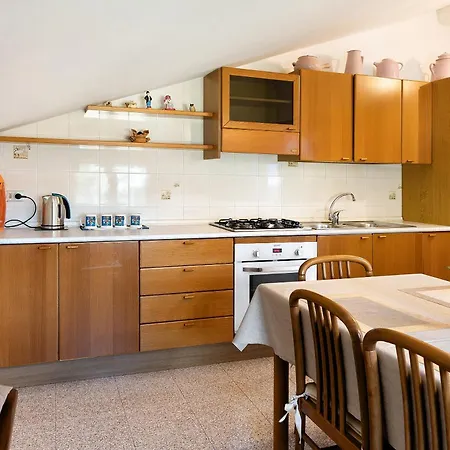 Dal Castelin Lägenhet *